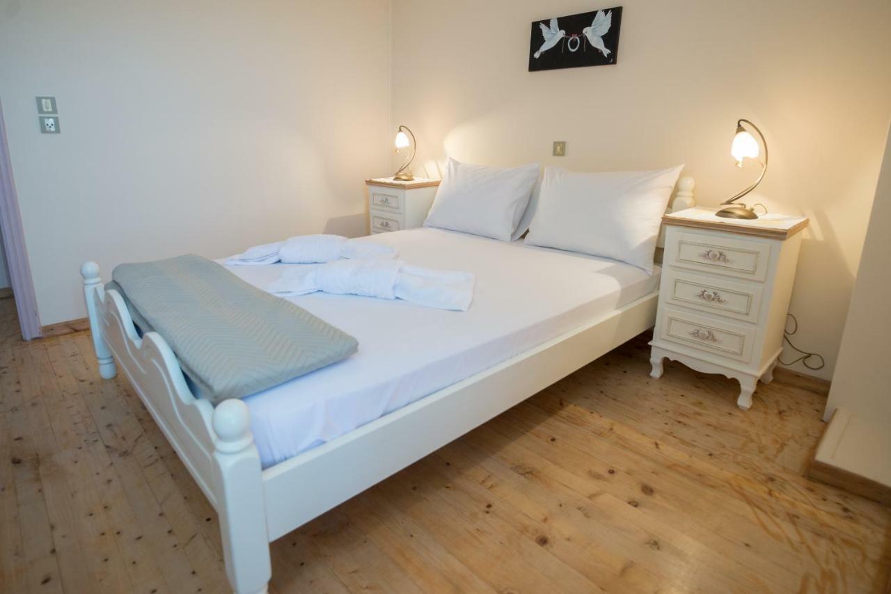 Villa Livas Kavallos  Екстер'єр фото